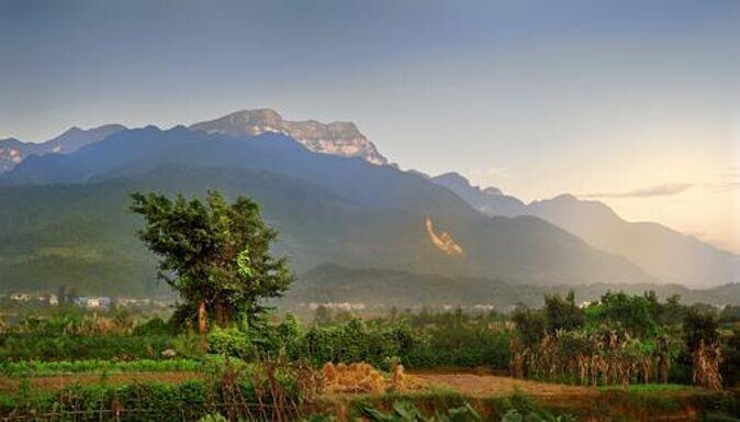 Mt Emei and Giant Buddha 2 Days Tour - Key Points