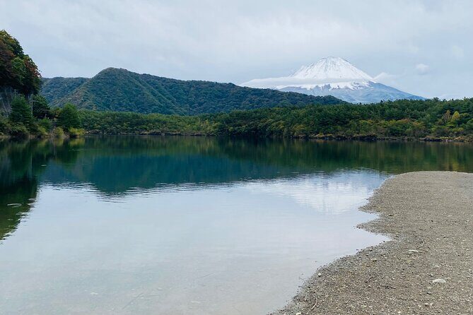 Mt.Fuji Hakone Private Tour with English Speaking Chauffeur - Stop 4: Oshino Hakkai