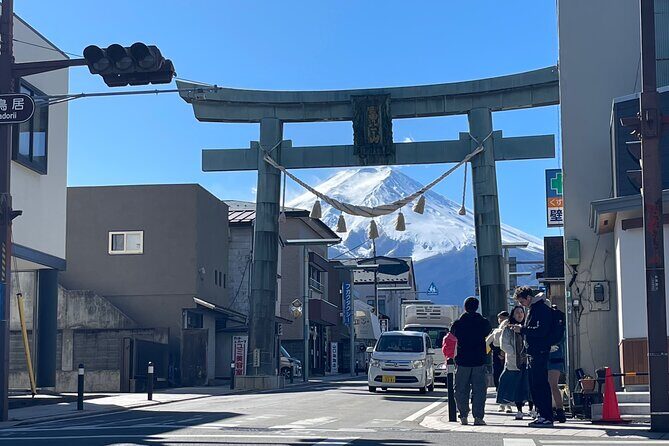 Mt FUJI - Panoramic Tour w/ Hoto Lunch, JP Sake & Onsen tatto OK! - Visiting the Main Shrine: Kanadorii