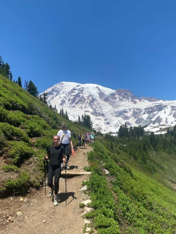 Mt. Rainier Private Group, comfortable SUV - Key Points