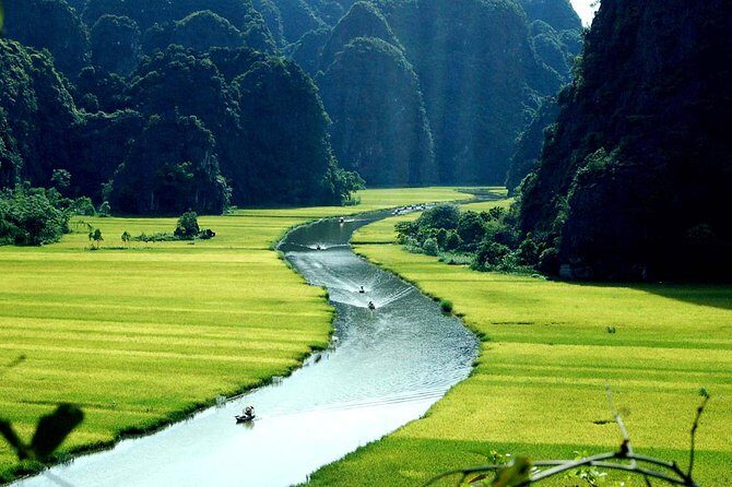 Mua Caves - Trang An - Hoa Lu Day Tours - Practical Details and Group Dynamics