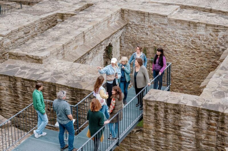 Mülheim an der Ruhr: Exclusive tour behind the scenes at Broich Castle - The Experience in Detail