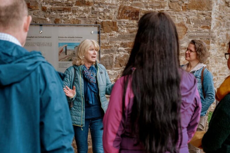 Mülheim an der Ruhr: Exclusive tour behind the scenes at Broich Castle - FAQs