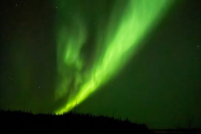 Multi-Day Northern Lights Hotel Packages in Yellowknife - Exploring the Itinerary in Depth