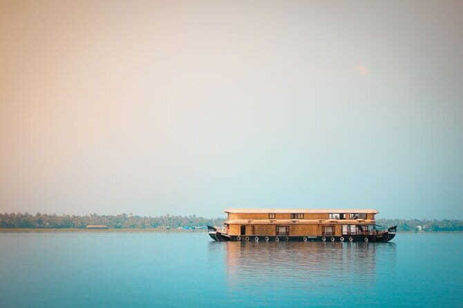 Multi Day Private Guided Tour of Kerala from Kochi by Car - An In-Depth Look at the Kerala Tour Experience