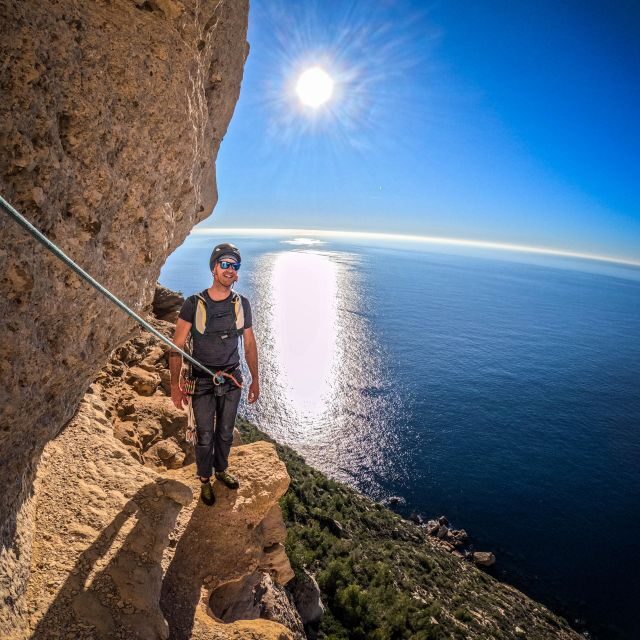 Multi Pitch Climb Session in the Calanques near Marseille - The Learning Curve and Safety