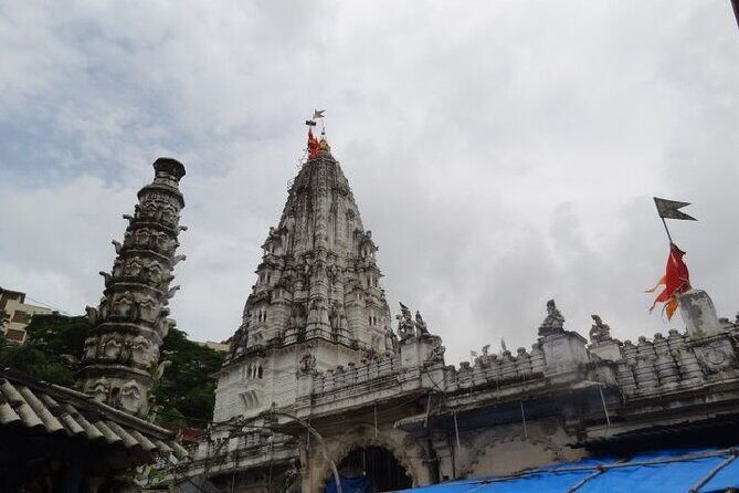 Mumbai: The Spiritual & Colorful Morning Tour with Breakfast - FAQ