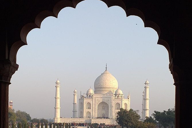 Mumbai to Agra Taj Mahal Day Trip with Return Flights and Lunch - Why Flights Matter