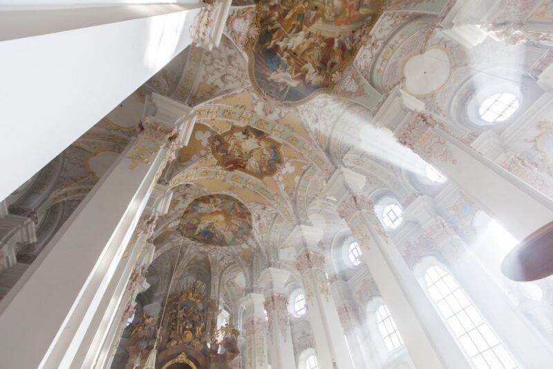 Munich: 5 Top Churches and Old Town with Private Guide - Key Points