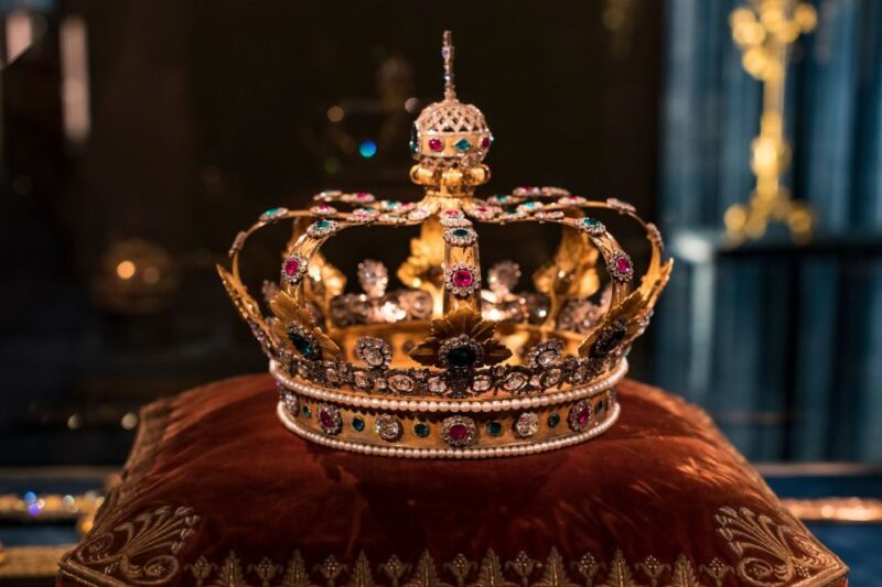 Munich: Friendly History for Family with Kids Guided Walking - Key Points