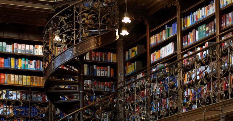 Munich: Law Library Guided Visit with Entry Tickets - Practical Tips and Considerations