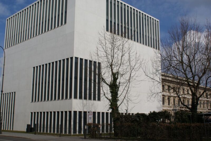 Munich: Nazi History 2-Hour Small Group Walking Tour - Key Points