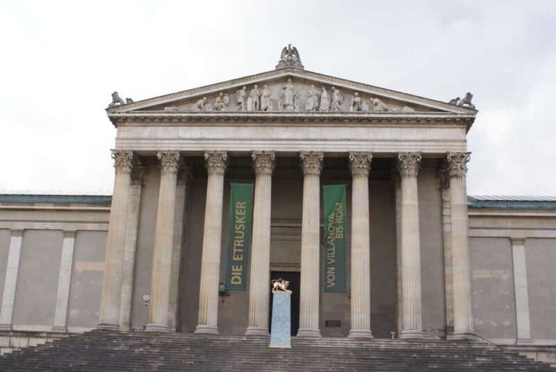 Munich: Nazi History 2-Hour Small Group Walking Tour - Authentic Experiences and Insights from Reviewers