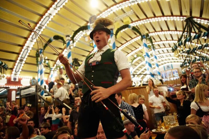 Munich: Oktoberfest tour with Weisswurst breakfast - GERMAN - Key Points