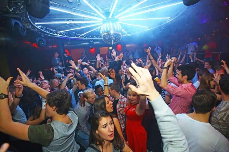 Munich: Private Pub Crawl with Free Beer and Shots - Who Should Consider This Tour?