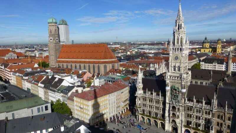 Munich: Private Walking Tour of the Historical City Center - Exploring Munich with a Private Guide