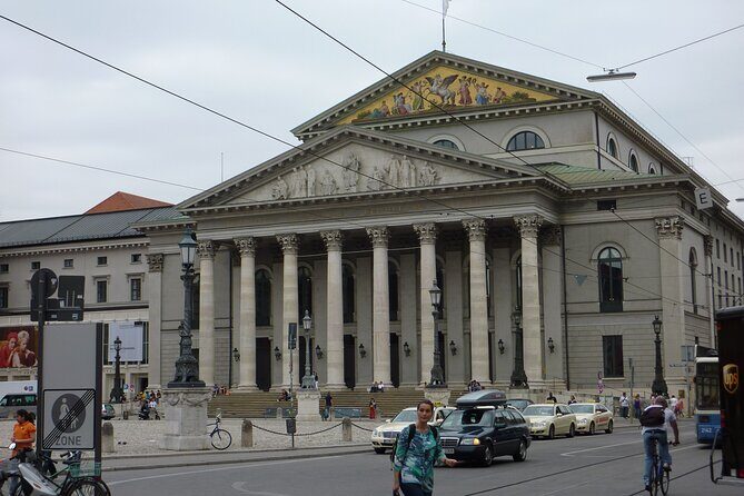 Munich Public Walking Tour With A Professional Guide - Who Should Consider This Tour?