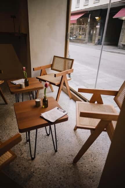 Munich: Romantic Wine Experience next to the Hofbräuhaus - An In-Depth Look at the Munich Romantic Wine Experience