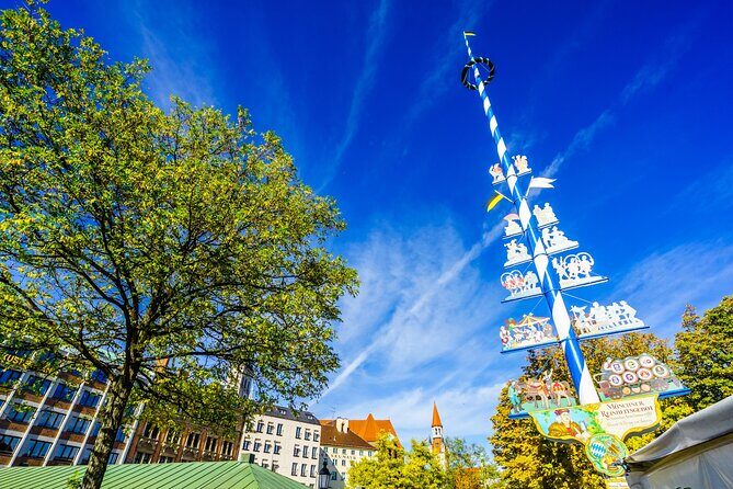 Munich Sightseeing Hopping with traditional delicacies - An In-Depth Look at the Tour Experience