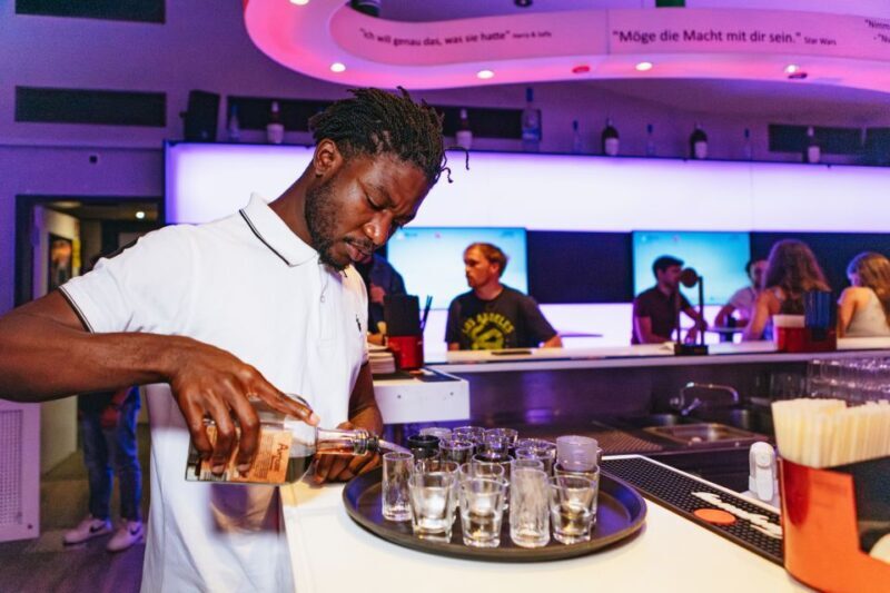 Munich's Original Pub Crawl - Key Points