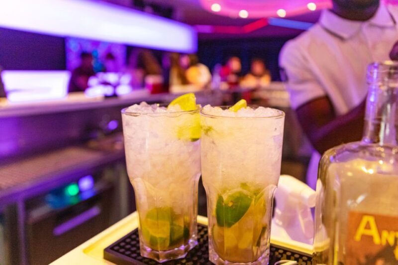 Munich's Original Pub Crawl - The Guides: The Heart of the Tour