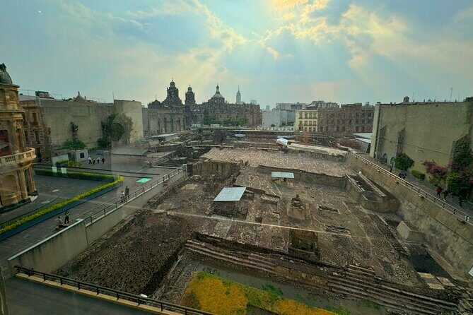 Museo del Templo Mayor / Urban Archaeology - Small Groups - A Deep Dive into the Templo Mayor Experience