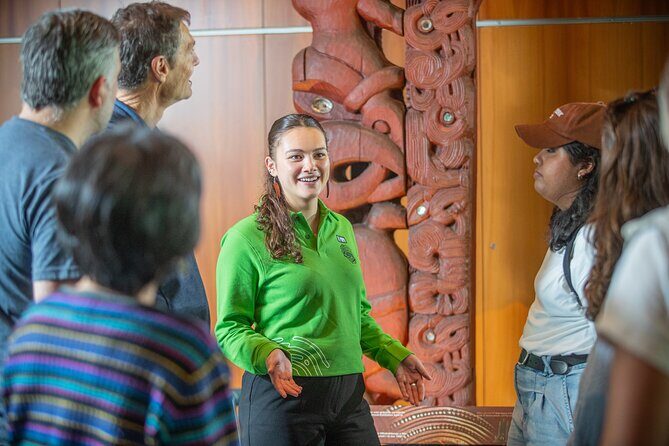 Museum of New Zealand Te Papa Tongarewa: Introducing Te Papa Tour - Why Choose the Te Papa Guided Tour?