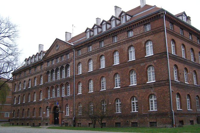 Museum of the Second World War Gdansk Private Tour & Tickets - A Deep Dive into the Experience