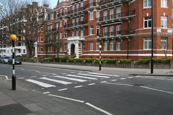 Music of London Rock And Pop Private 3-Hour Walking Tour - A Close Look at the Itinerary