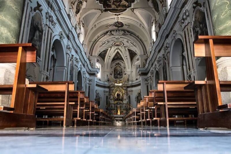 Mussomeli: Manfredonic Castle and Churches Walking Tour - Analyzing Value and Practicalities