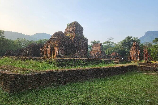 My Son Holyland Tour, Come Back by Boat, Hoi An Walking Tour with Night Market - Transitioning to Hoi An by Boat: Scenic and Relaxing