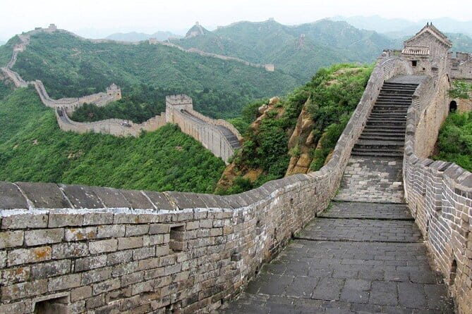 MyBus: Mutianyu Great Wall coach Tour with guide, lunch, ticket. - Why This Tour Stands Out