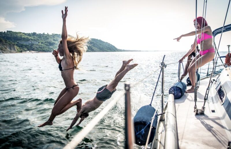 Mykonos: Catamaran Cruise with Lunch, Drinks and Transfer - Who Will Love This Experience?