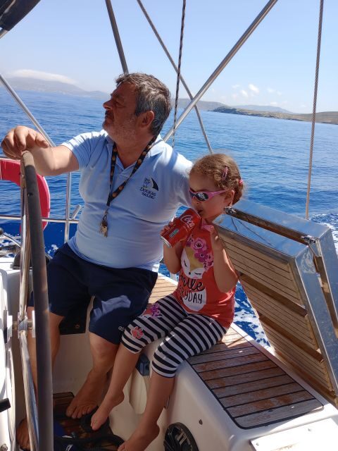 Mykonos: Delos and Rhenia Cruise with Swim and Greek Meal - Discover the Charm of the Mykonos: Delos and Rhenia Cruise with Swim and Greek Meal