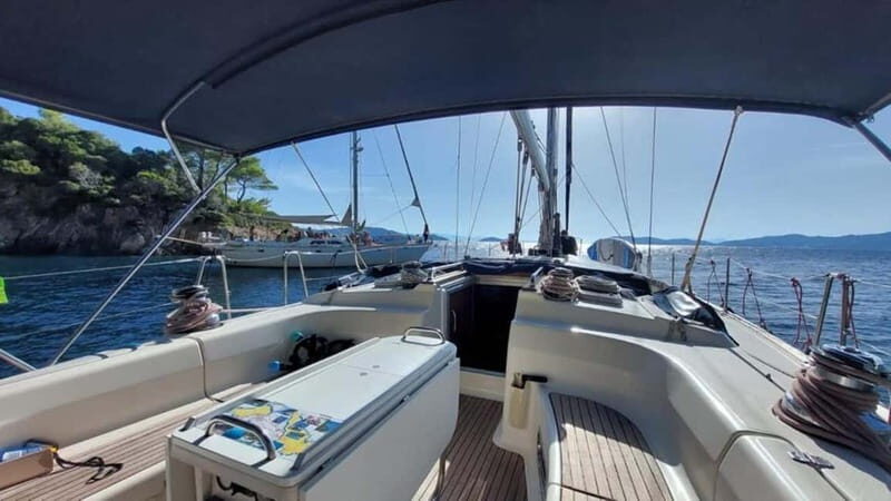 Mykonos Famous Beaches Sailing Tour with Lunch and Transfers - Key Points