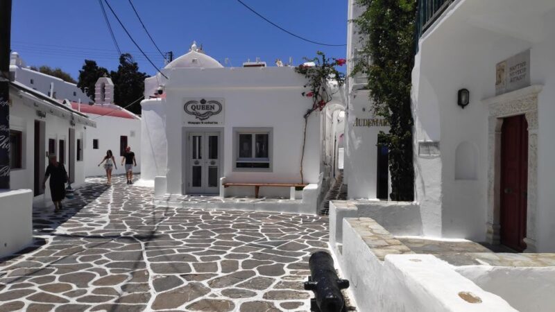 Mykonos: Highlights Walking Tour with a Local - Key Points