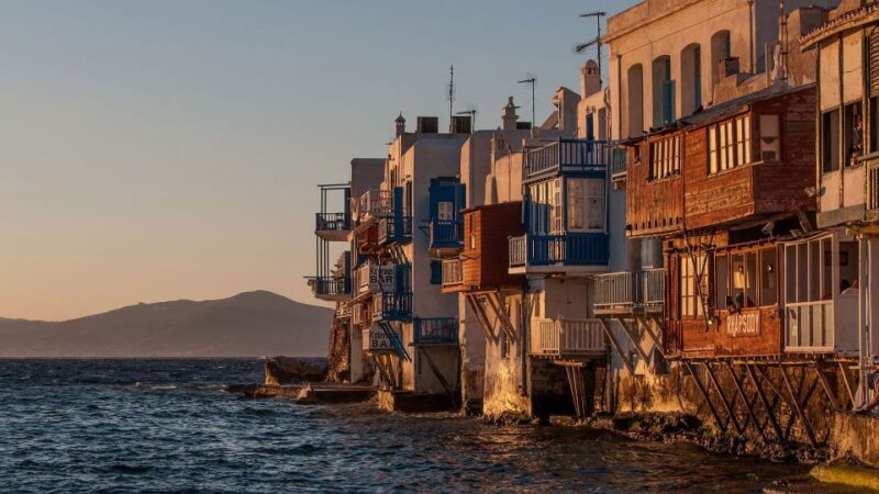 Mykonos: Rhenia & Little Venice Cruise with Snacks & Drinks - Who Will Love This Experience?