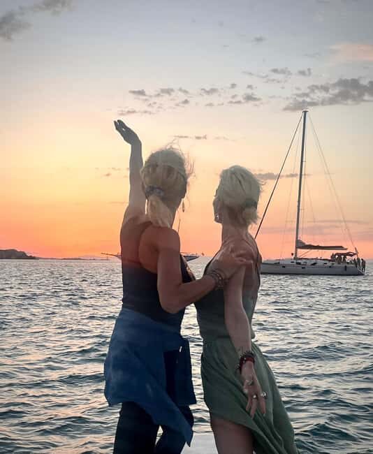 MYKONOS SOUTH COAST EVENING SEMI PRIVATE CRUISE - Who Will Enjoy This Cruise?