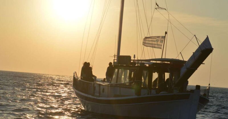 Mykonos: Sunset Boat Trip with Snacks and Drinks - The Sum Up