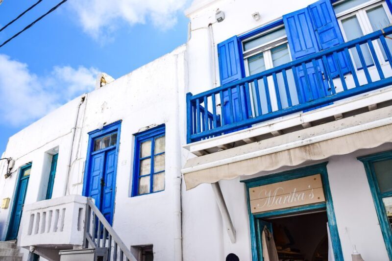 Mykonos: Walking Tour & Food Tasting Beach Picnic - Historical and Photogenic Stops