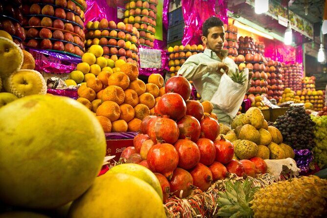 Mysore Palace + Jaganmohana Art Gallery + Devaraja Market = Mysore Heritage Walk - The Magnificent Mysore Palace