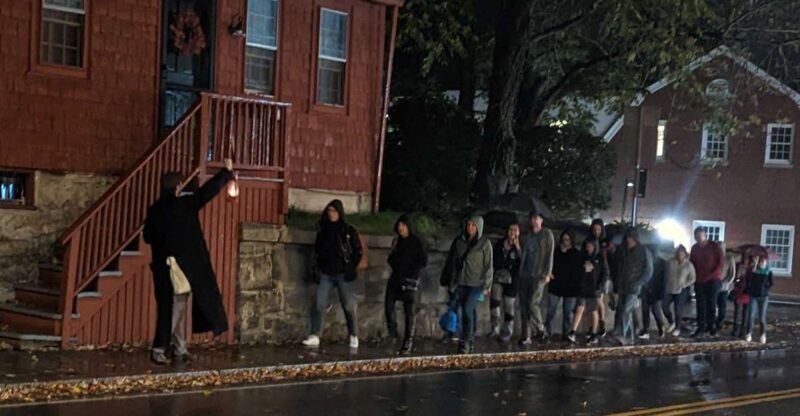 Mystic: Guided Ghost Tour of Downtown Mystic at Night - A Deep Dive into the Mystic Ghost Tour
