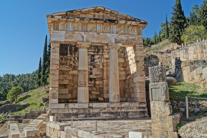 Mystical Delphi & Hosios Loukas Byzantine Wonder Luxury Day Tour - What the Reviews Tell Us