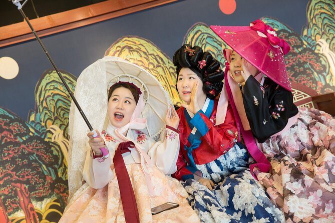 N Seoul Tower Hanbok Rental - What Is the N Seoul Tower Hanbok Rental Experience?