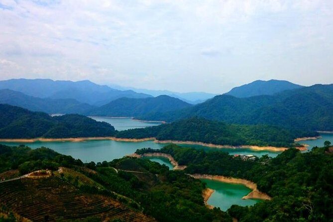 N116 Shijiu Old Street Qiandao Lake Secret World Gossip Tea Garden Day Tour (10h) - Who Is This Tour Best For?