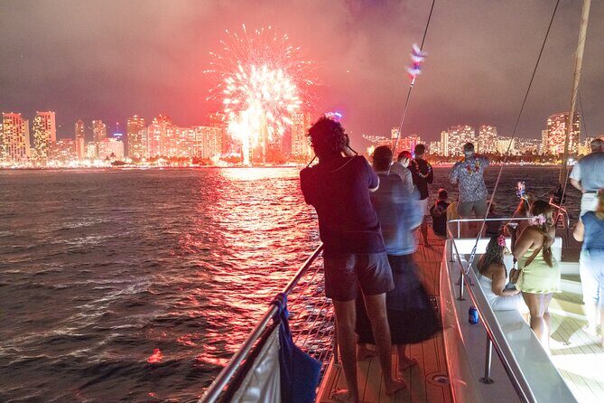 Nagaoka Fireworks Catamaran Sail in Waikiki - The Itinerary: What to Expect