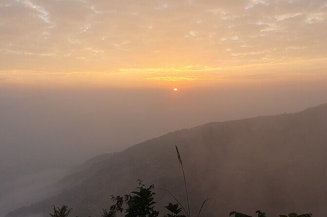Nagarkot & Bhaktapur Tour a Golden Horizons & Heritage Havens - Key Points