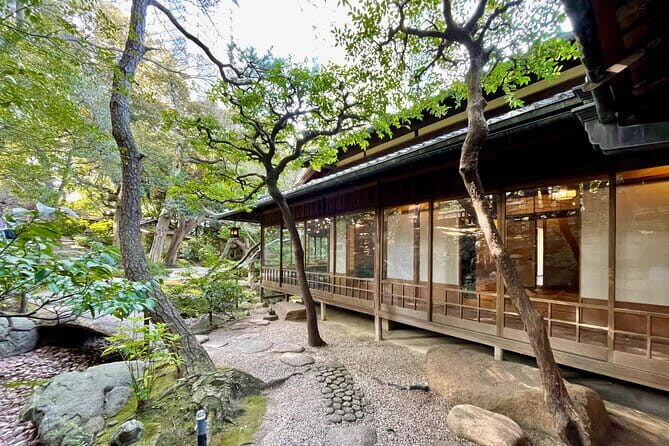Nagoya Kakuozan Historical Walk with Incense Ceremony Experience - Who Should Consider This Tour?