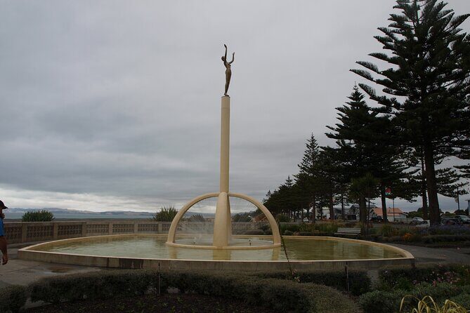 Napier and Hawkes Bay Scenic and Art Deco Tour by VW Kombi - Te Mata Peak: Panoramic Views