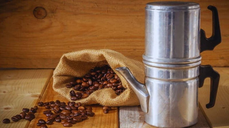 Naples: Coffee Tasting Experience with Sfogliatelle Pastry - Pastry Pairings: Sfogliatelle and Cornetto Cubo